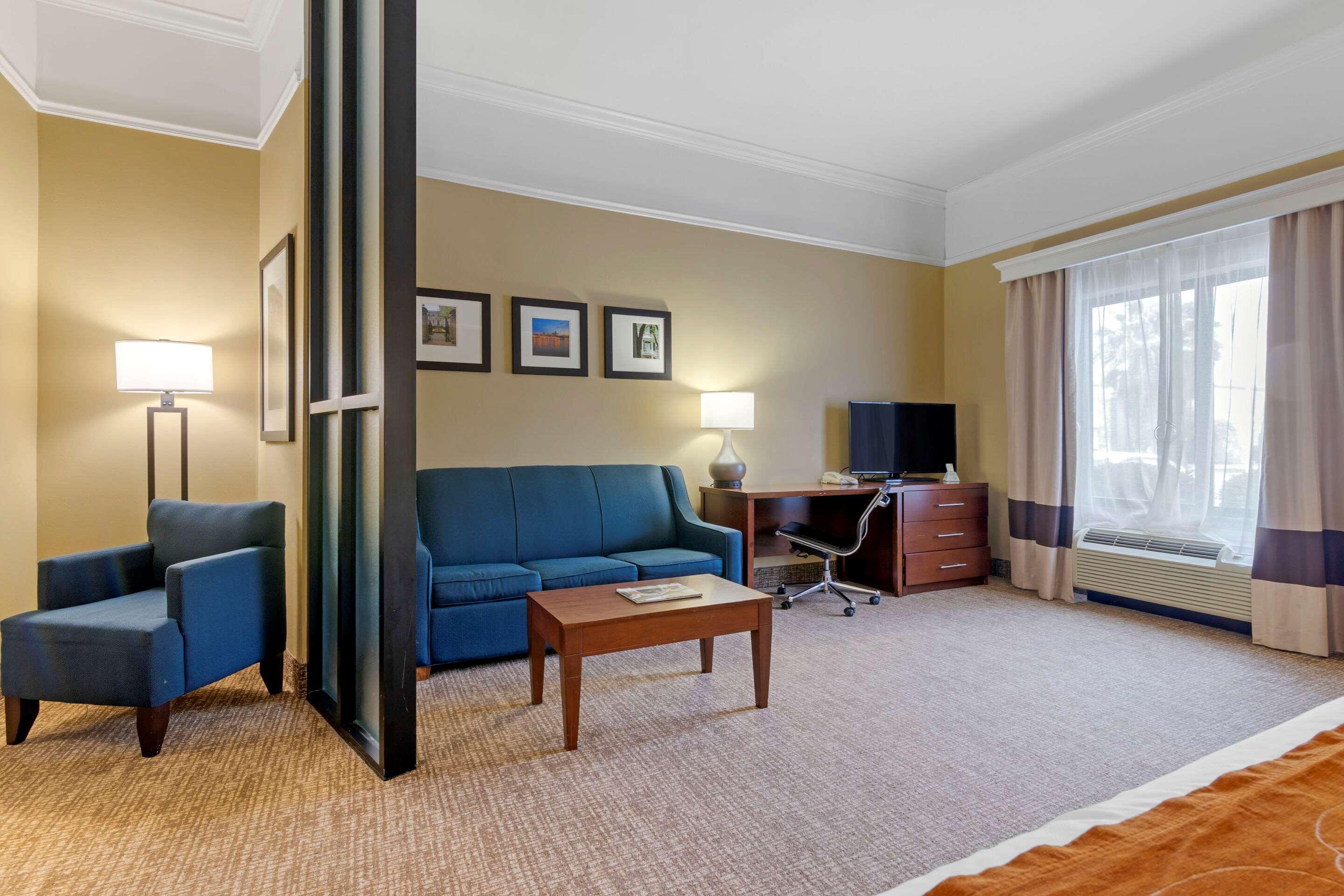 Comfort Suites Savannah North Port Wentworth Exterior foto
